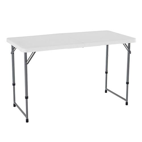 Table: 4' Banquet